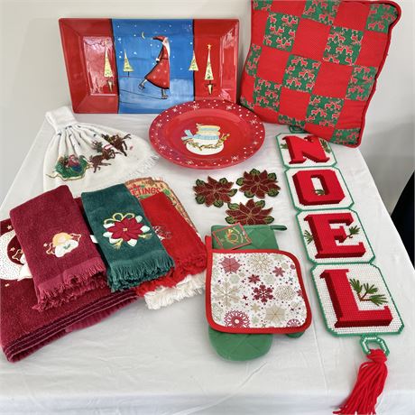 Christmas Themed Linens, Kitchenware, and Decor