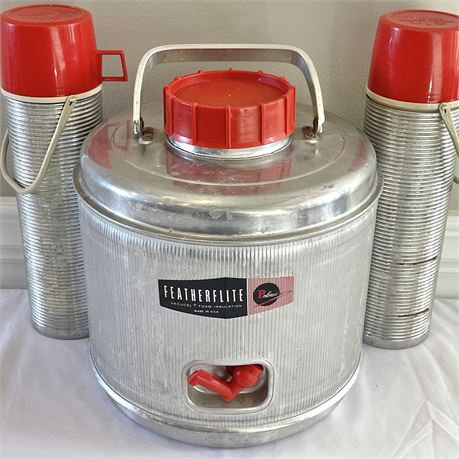 Vtg Poloron Feather Flite Insulated Aluminum 1 Gal Jug w/ King Seeley Thermoses
