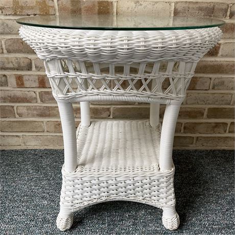 White Wicker Patio Side Table with Glass Protective Tabletop Cover