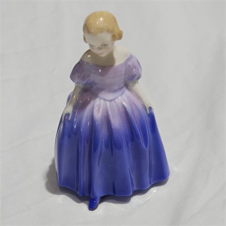 Royal Doulton figurine titled "Marie," with the model number HN 1370.