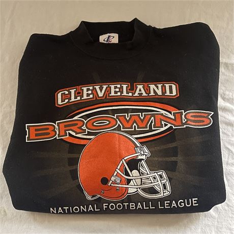 Cleveland Browns Size Medium Crewneck