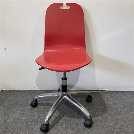Red Rolling Computer Chair with Adjustable Height