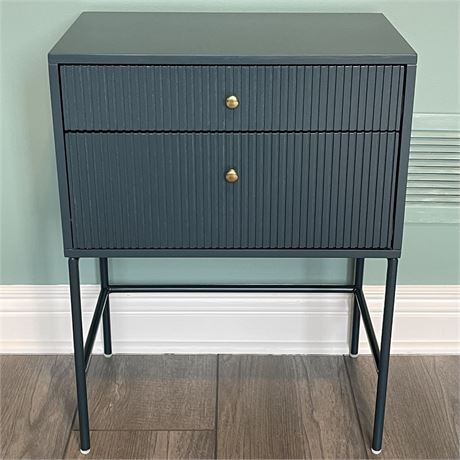 Fluted 2 Drawer Nightstand