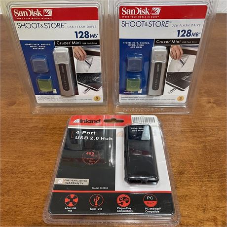 NEW Shoot & Store 128MB USB Flash Drives & 4-Port USB 2.0 Hub