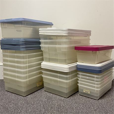 Plastic Lidded Containers