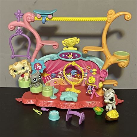 Littlest Pet Shop Circus Talent Show Stage with Animals and Accessories