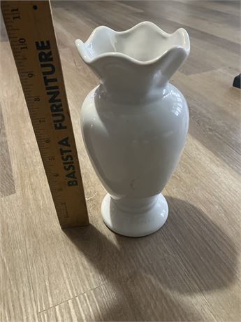 white ceramic vase,