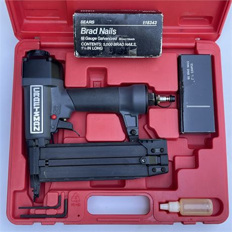 Craftsman 18 GA. Brad Nailer 5/8 to 2" Length w/ Brad Nails in Case
