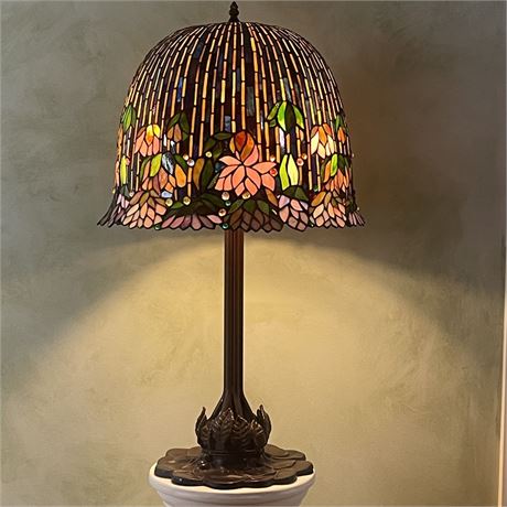 Vintage Tiffany-Style Pond Lily Stained Glass Table Lamp