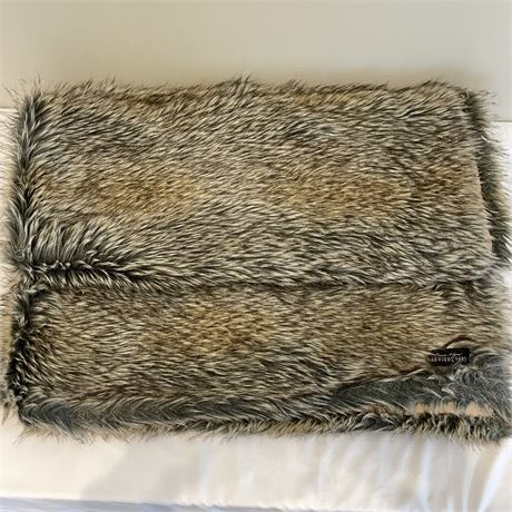 Donna Sayler Fabulous Furs Velvet Lined Faux Fur Throw Blanket