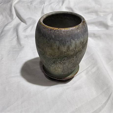Ceramic vase or jar, piece of pottery.