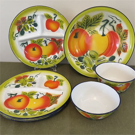Vtg Enamelware Fruit Design Serve Ware