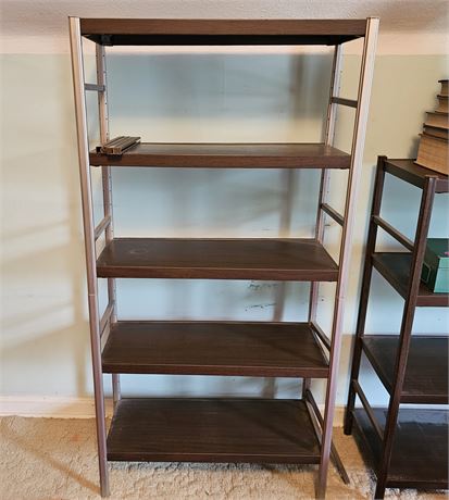 Lightweight Metal/Plastic Shelf -Lot 2