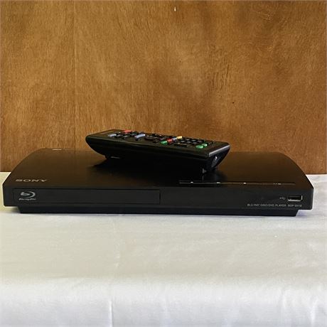 Sony Blu-Ray Disc/DVD Player with Remote - Model BDP-BX18