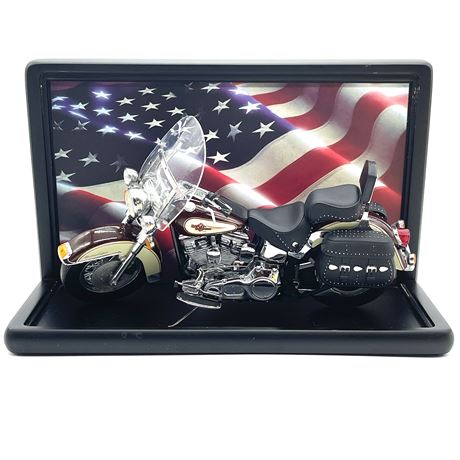 Franklin Mint Harley Davidson Softail Classic Model in Patriotic Display Case