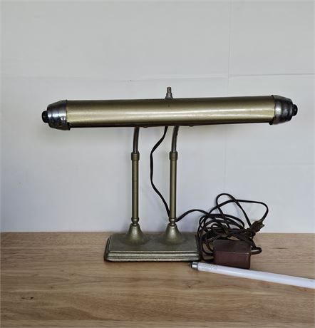 Vintage radionic metal desk lamp