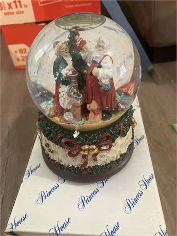 Princess House musical snow globe.