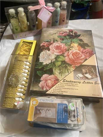 Shower hooks and shower gels and a stationary letter set