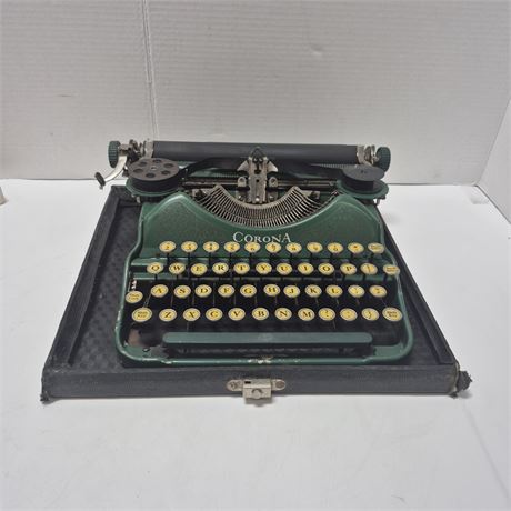 Antique Corona Portable Typewriter