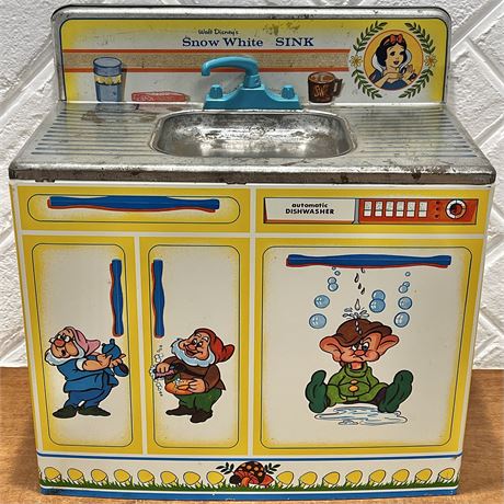Vtg Wolverine Disney Snow White and the Seven Dwarfs Tin Litho Toy Sink