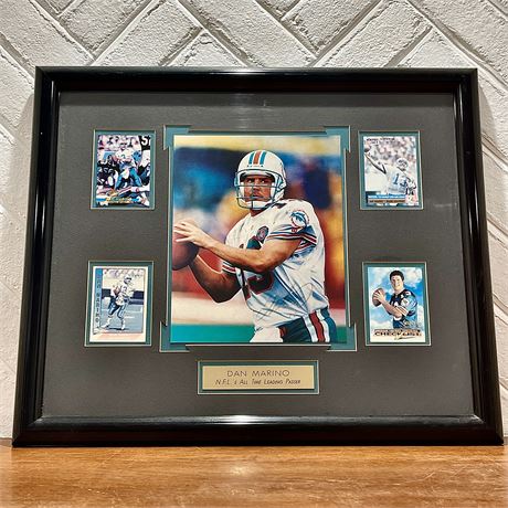 Signed Dan Marino NFL Miami Dolphins Framed Photograph and Baseball Cards