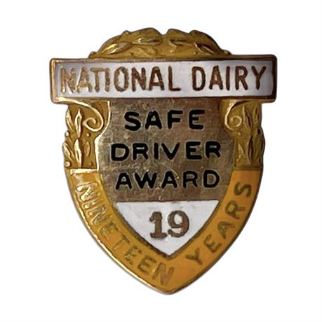 10K Yellow Gold National Diary Safe Driver Award Pin