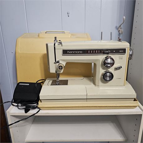 Blazing Auctions - Kenmore Zig-Zag Sewing Machine Model 1941 with ...