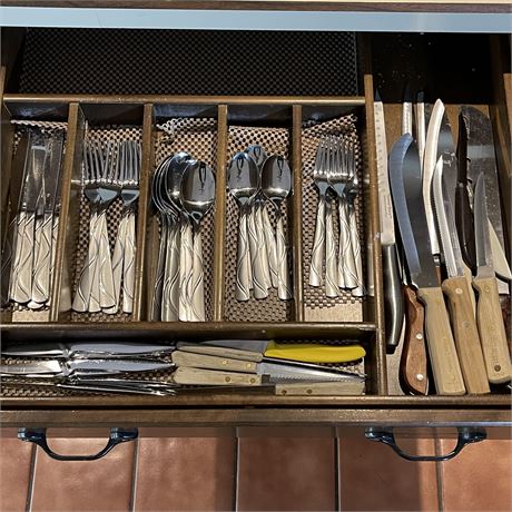 Silverware Drawer Contents w/ Cambridge Flatware, Carvel Hall Knife Set and More