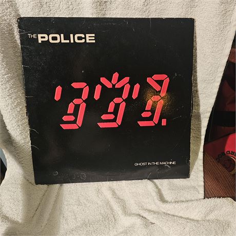Album cover for Ghost in the Machine by The Police.