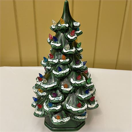 Holland Mold 12" Lighted Ceramic Tree