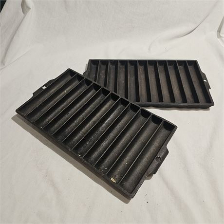 2 Vintage Griswold Cast Iron Corn Bread Stick Pan 954 Erie PA USA