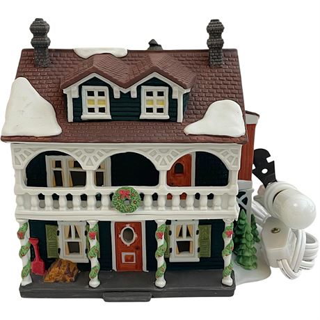 Heritage Village Collection "Captain's Cottage" Lighted Porcelain House