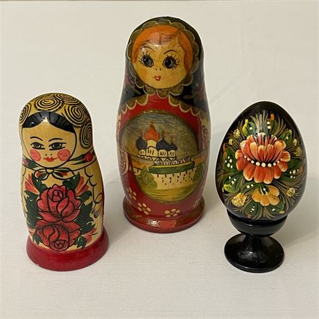 Russian Nesting Dolls & Painted Egg