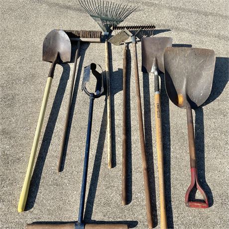 (8) Outdoor Tools