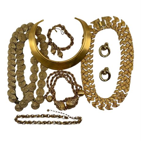 Vtg Napier, Monet and other Gold Toned Costume Jewelry