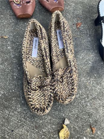 Women shoes size 8