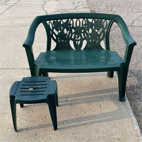 Outdoor Plastic Bench with Matching Side Table