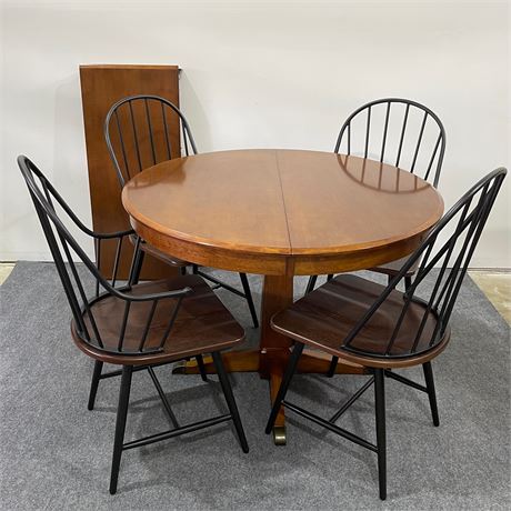 Transitional Pedestal Dining Table & Windsor Chair Set
