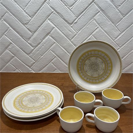 Service for 4 Franciscan Earthenware Plates and Mugs