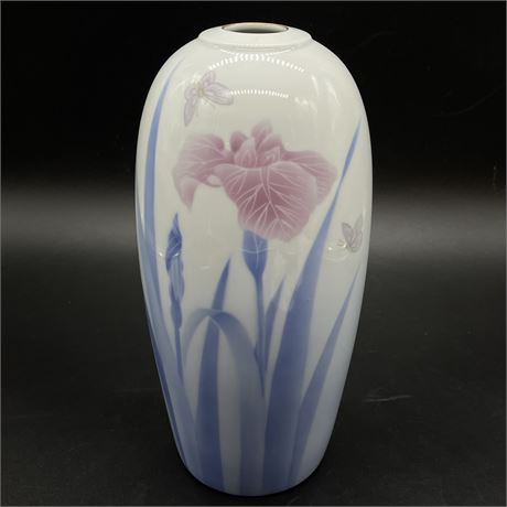 Fukagawa Darbury Mint Porcelain Vase