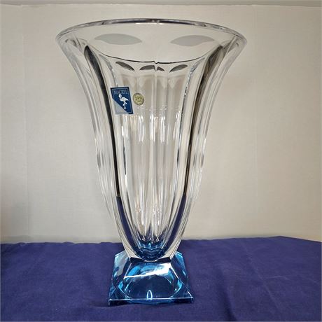 Large 14" Tall x 9.5" in Diameter Beautiful Macryl Bohemia Crystal Vase