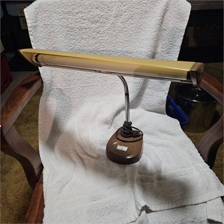 Vintage gooseneck fluorescent desk lamp