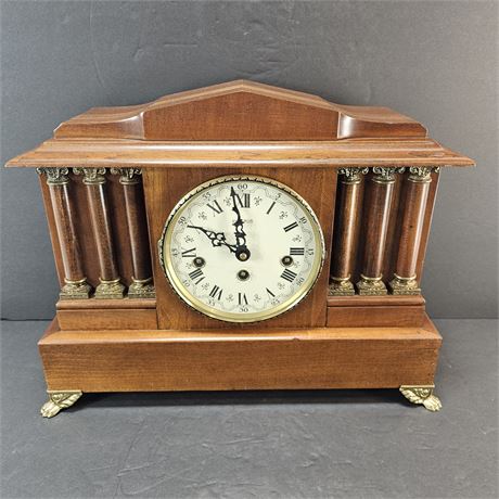 Emperor Mantle Clock - Includes Key - Working Condition