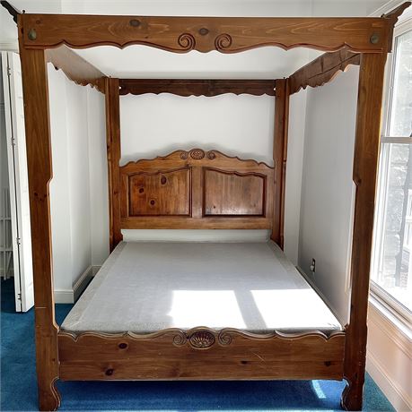 Ethan Allen Queen Size Canopy Bed