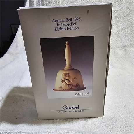 Goebel Hummel Annual Bell, 8th Edition from 1985