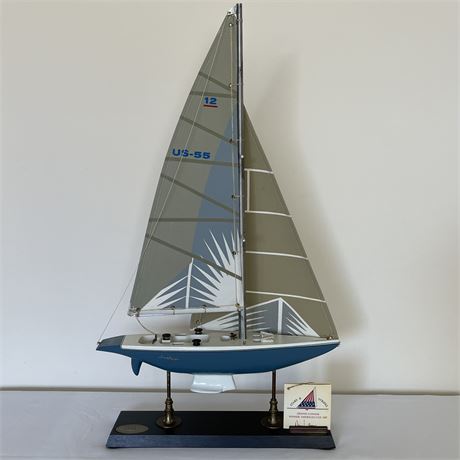 1987 America's Cup Dennis Conner Yacht "Stars and Stripes" Sailboat Model