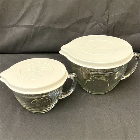Anchor Hocking Lidded Glass 4 Cup & 8 Cup Measuring Cups