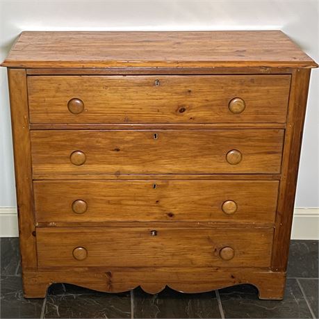 Antique Pine Chest of Drawers - No Key