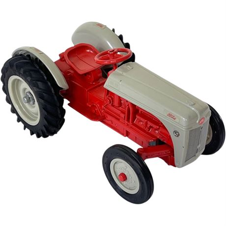 Vtg Ertl 1/16 Scale Ford 8N Tractor Model
