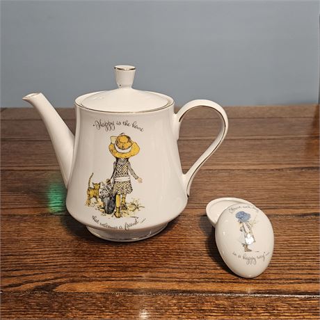Holly Hobbie Collector Teapot & Trinket Box